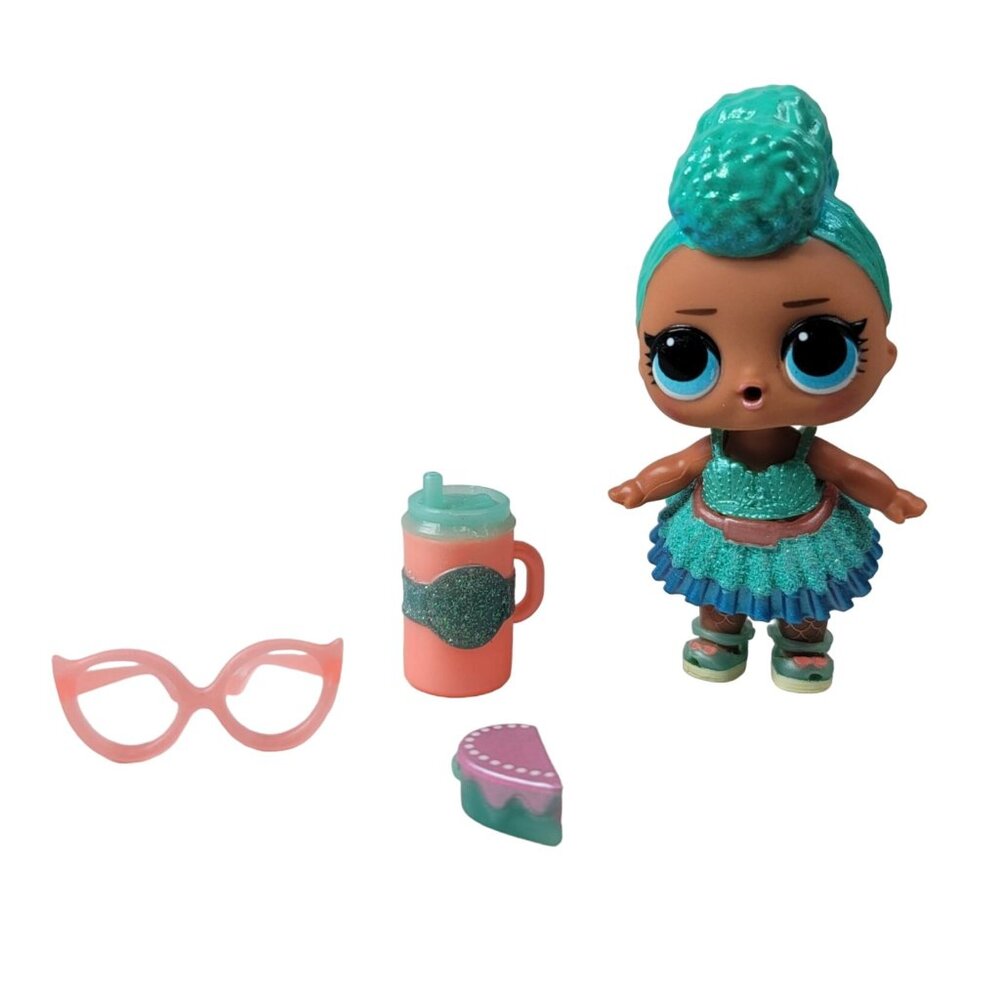 LOL Surprise Zodiac Doll Aqua Access Present Surprise March Birthday Club 8 PCS
